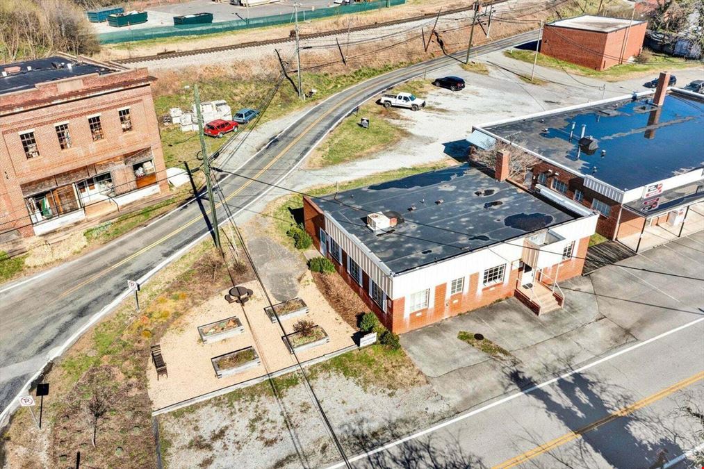 Brick Office / Retail Building in Heart of Boones Mill