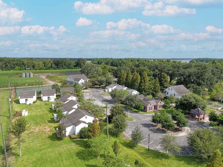Executive Housing Near RiverPlex MegaPark