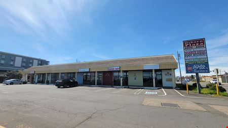 Preview of Retail space for Rent at 3300 Market St NE