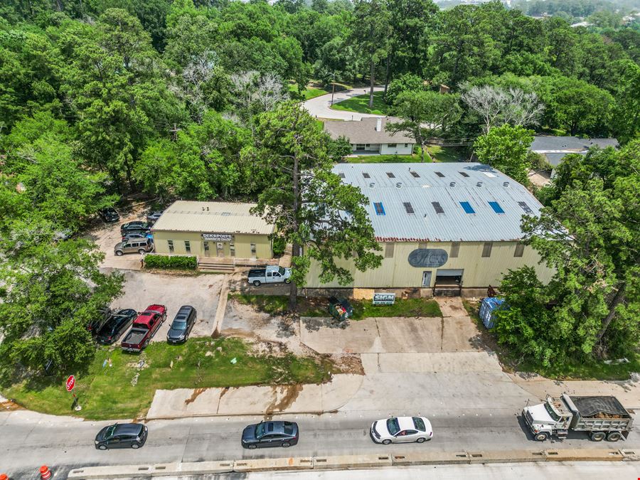 Corner Lot Warehouse on I-45