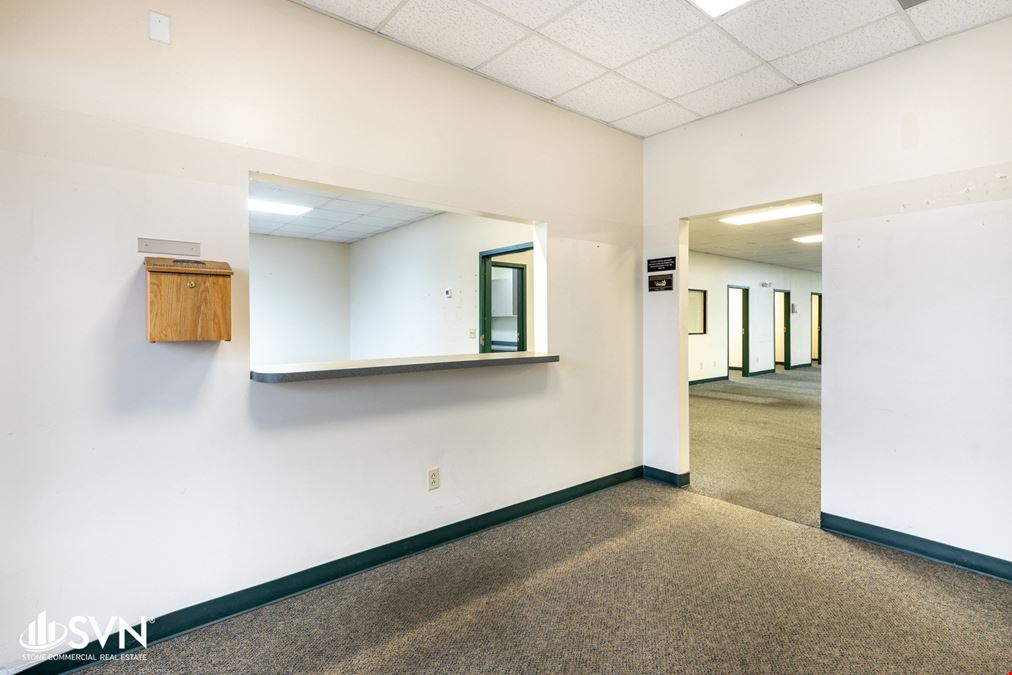 Mid Sized Office Suite - Richmond KY For Lease