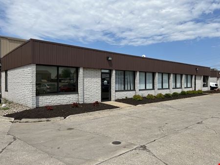 Preview of commercial space at 775 W. Smith Rd.
