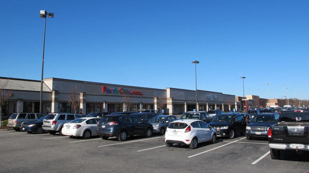 Broad Creek Shopping Center