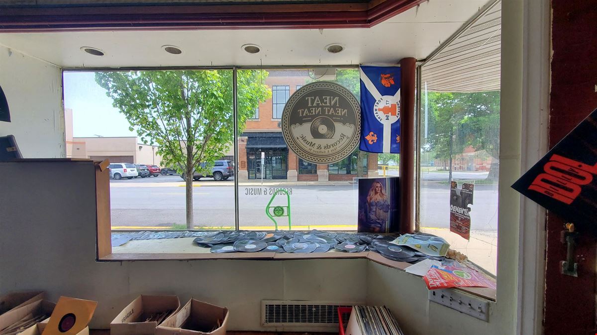 1836 S Calhoun St