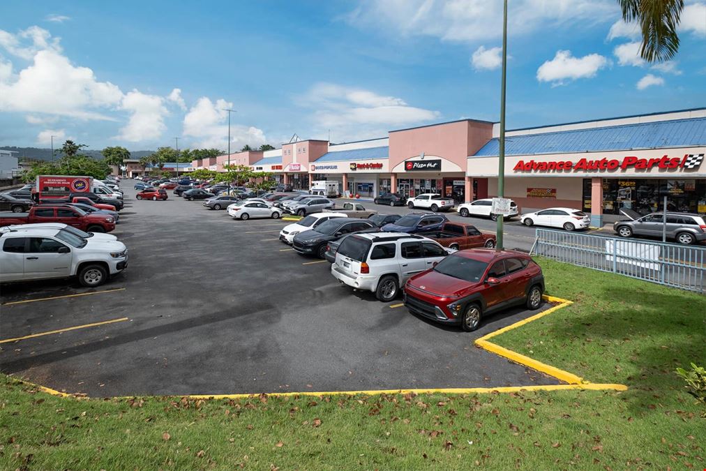 COROZAL PLAZA SHOPPING CENTER