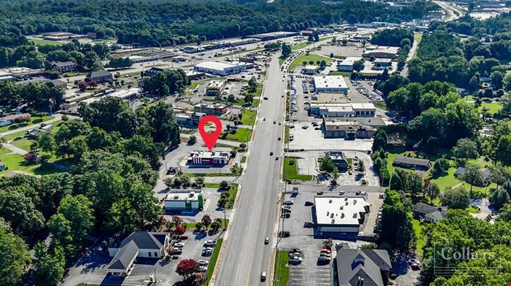 ±3,625-SF Restaurant with a Drive-Thru in Place and Direct Access to Highway 153