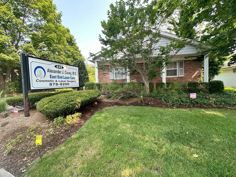 445 Main St