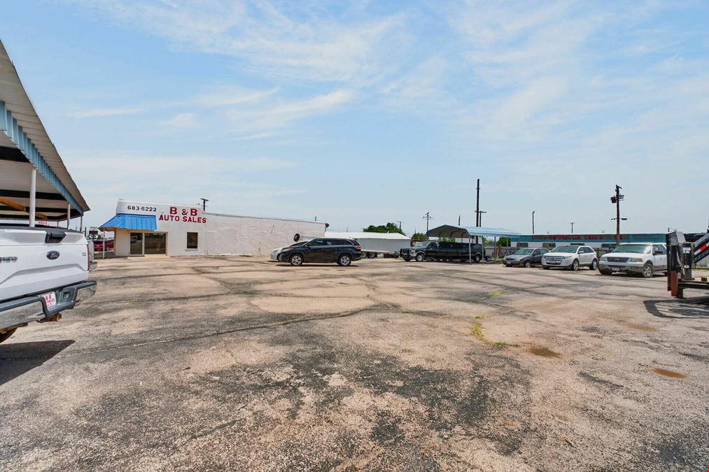Automotive Sales Facility | High-Visibility Corridor | 16,000 AADT