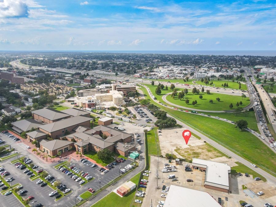 New Construction Retail and Rooftop Restaurant Space with I-10 Visibility