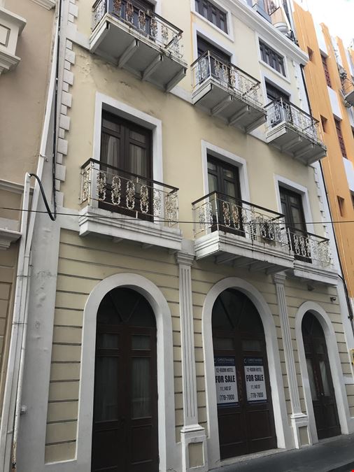 Old San Juan, Recinto Sur Street - Former 12-room Hotel - FOR SALE