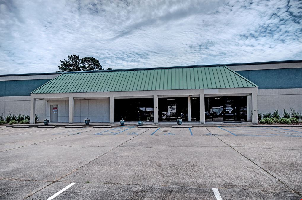 Freestanding 14,000 SF - Canton, MS