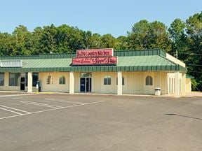 Pinetree Village Shopping Center 