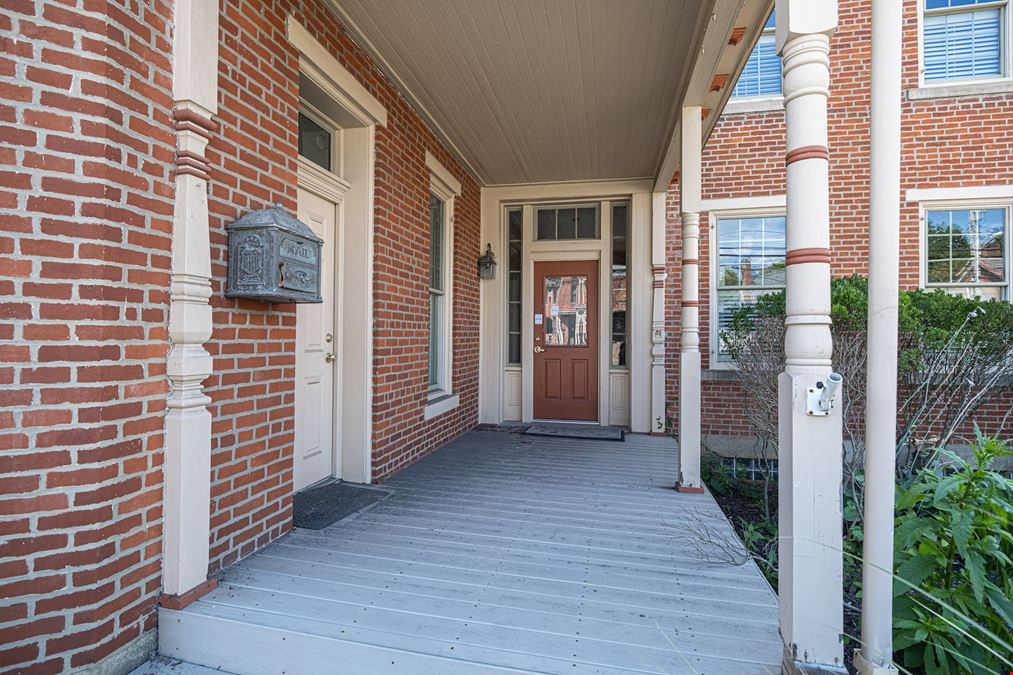 323 S Main St