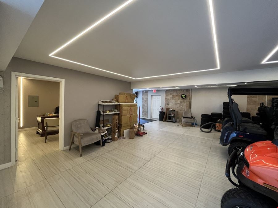 4685 North Tamiami Trail