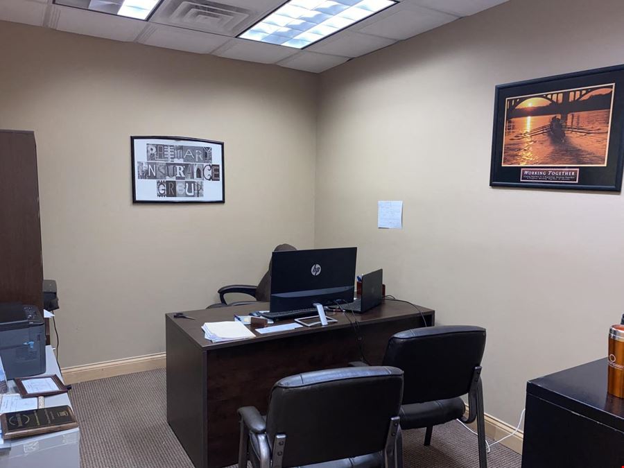 OFFICE AVAILABLE IN ORLAND PARK, IL