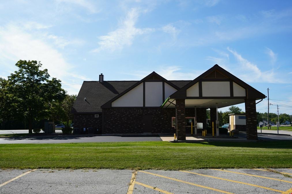 230 N Main St