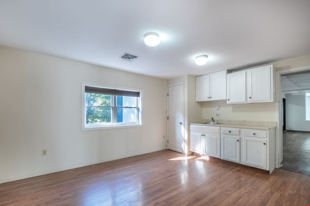 2200 Woodview Drive