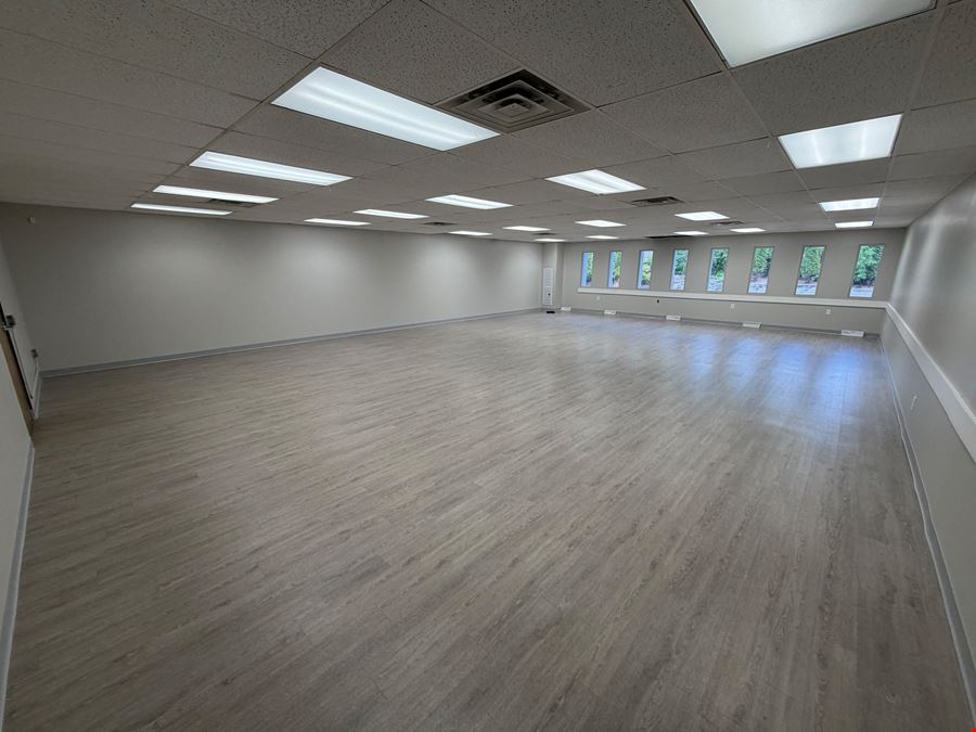 Woodbury Office Park - 6063 Hudson Rd