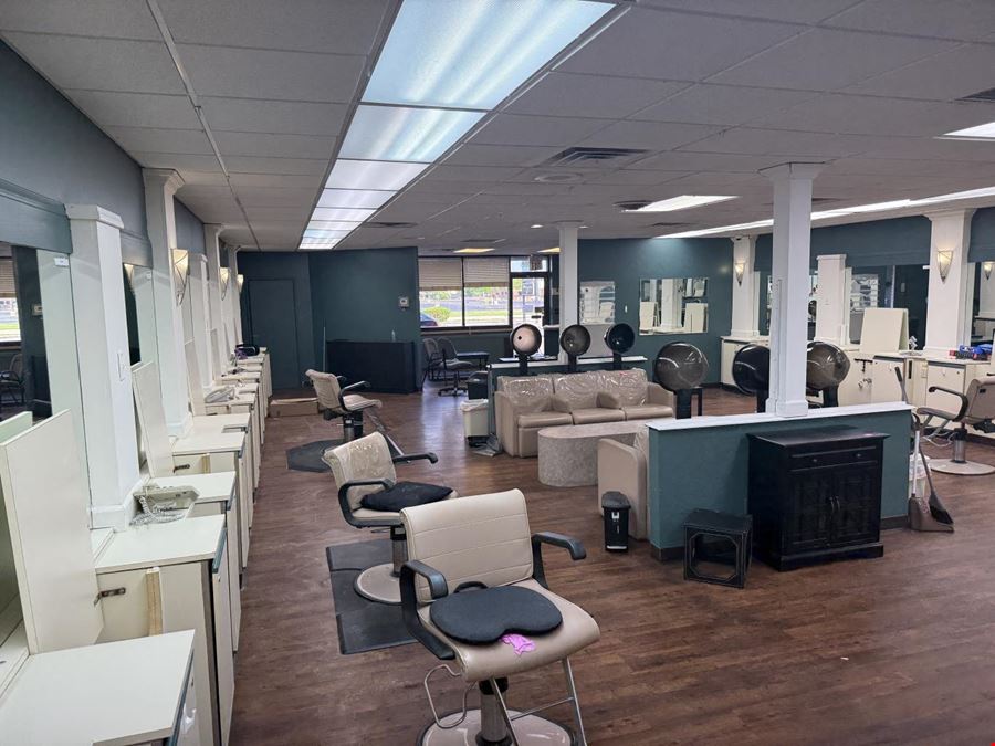 5824-5868 Bigger Rd Center