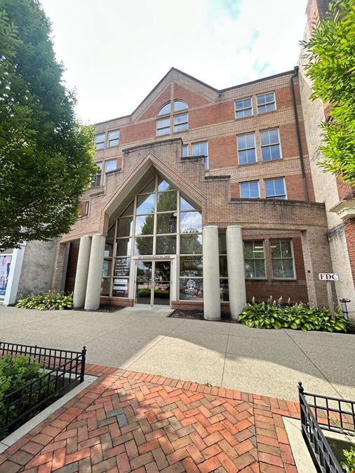 35 South Park Place