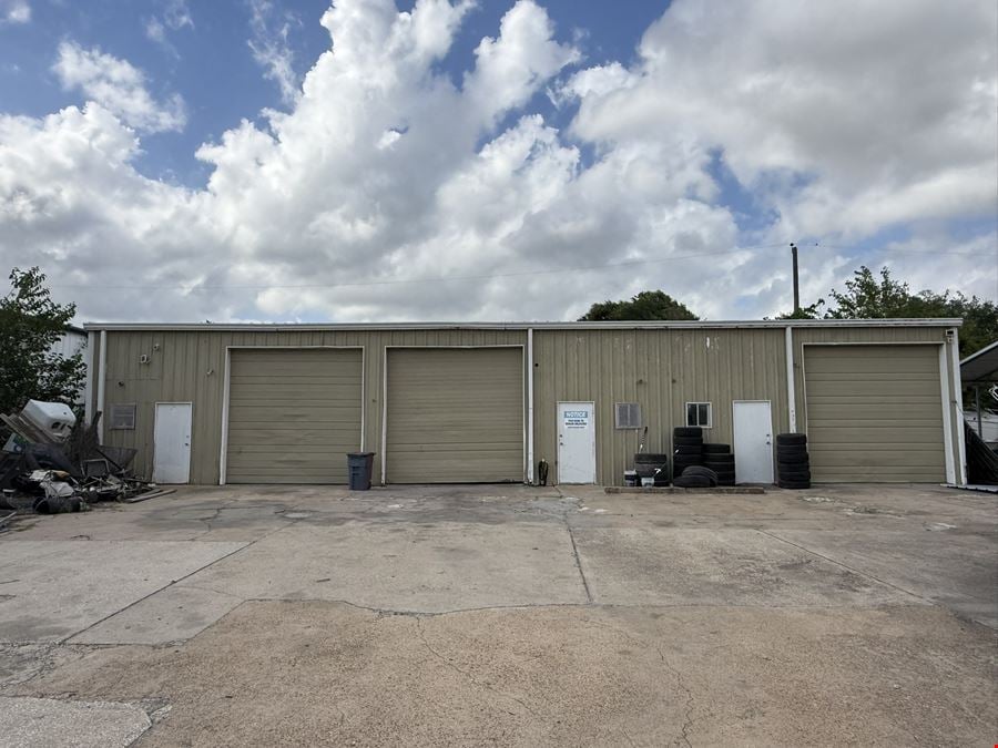 6715 Almeda Genoa Rd, Houston, TX 77075- 3,000sf bldg, 12,219sf lot
