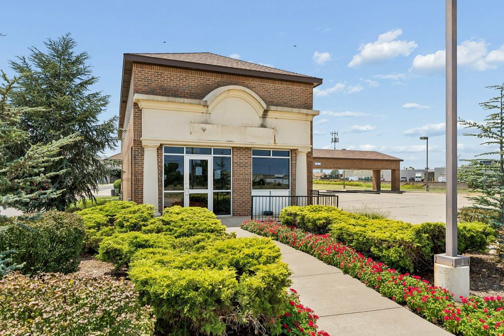 Free Standing Retail Bank