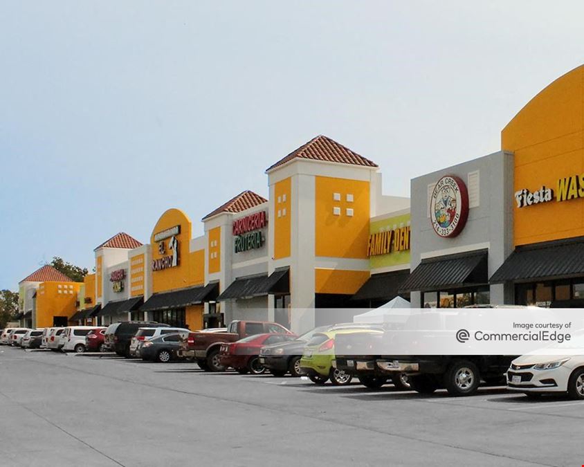 Plaza De Oro