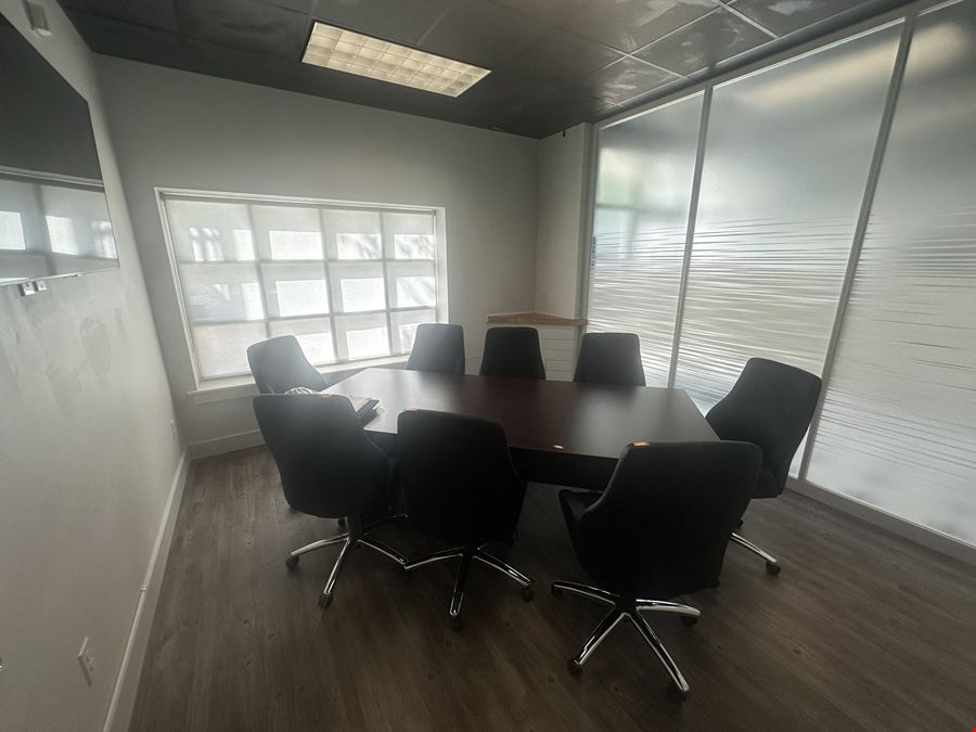 Downtown Pensacola Retail Space for Lease