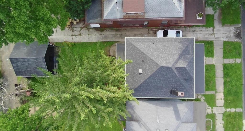 1611 W Barker Ave