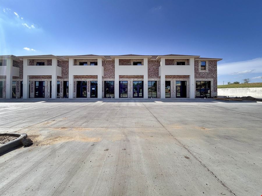 210 Calle del Norte