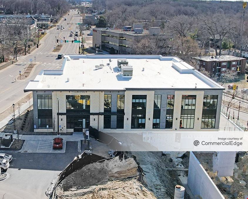 Wayzata Gateway