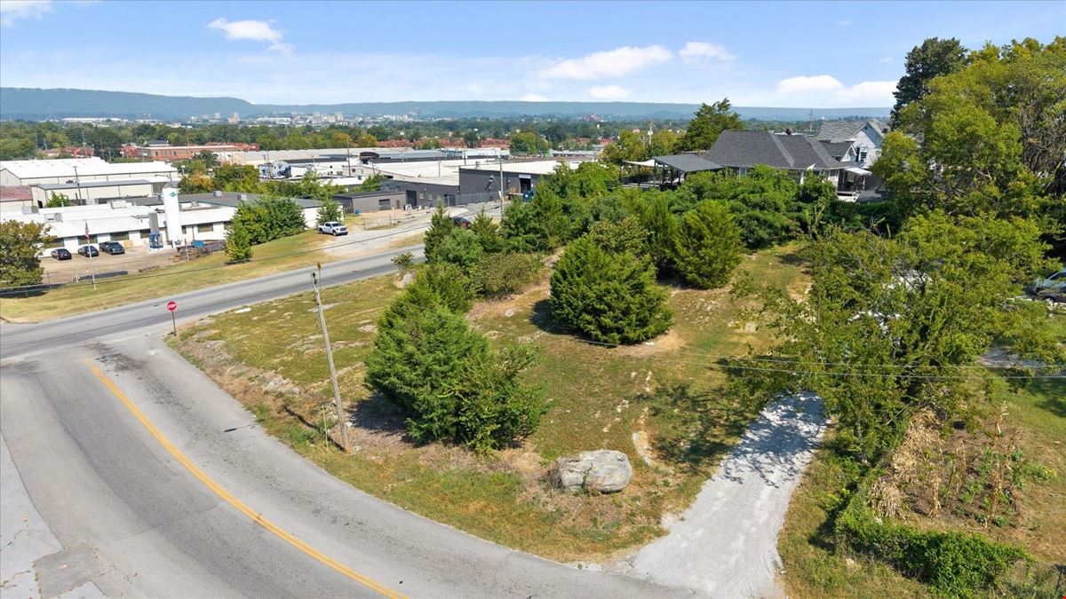 ±0.5 ACRE | 4-PARCEL DEVELOPMENT OPPORTUNITY | TRN-3 ZONING