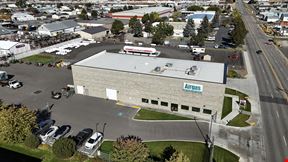 Industrial Warehouse & Showroom for Sublease