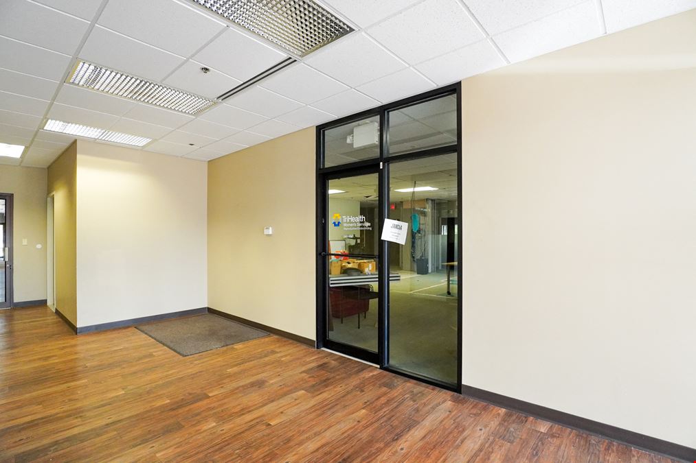 4430-4438 Carver Woods Drive