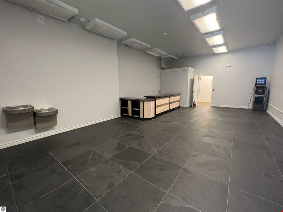 2,510 SF Downtown Retail Building