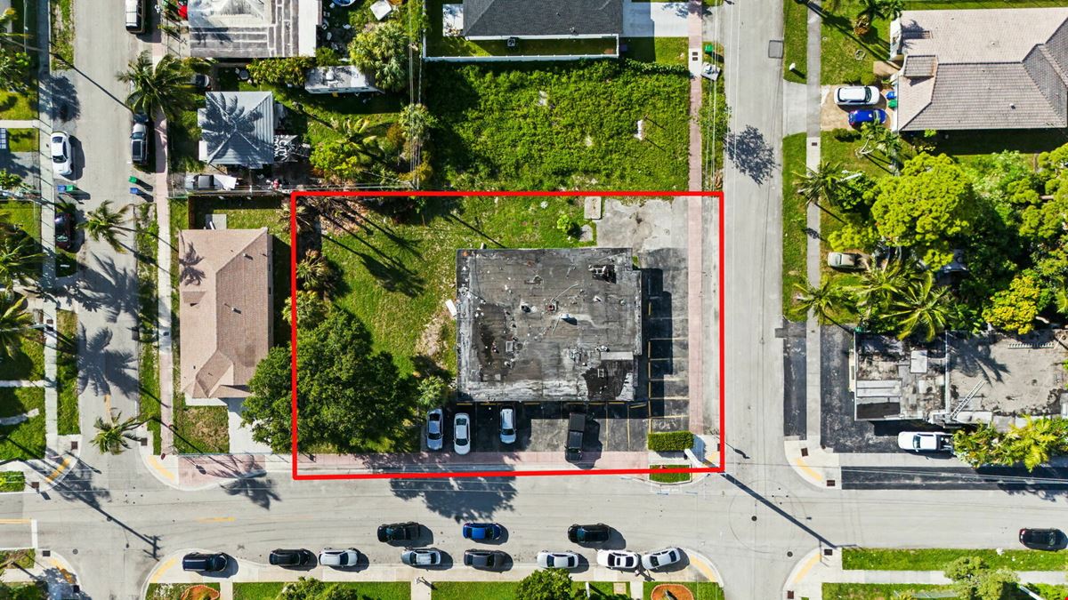 880 & 888 NW 25th Ave