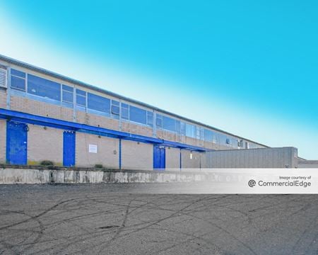 Preview of commercial space at 200 Sargent Drive