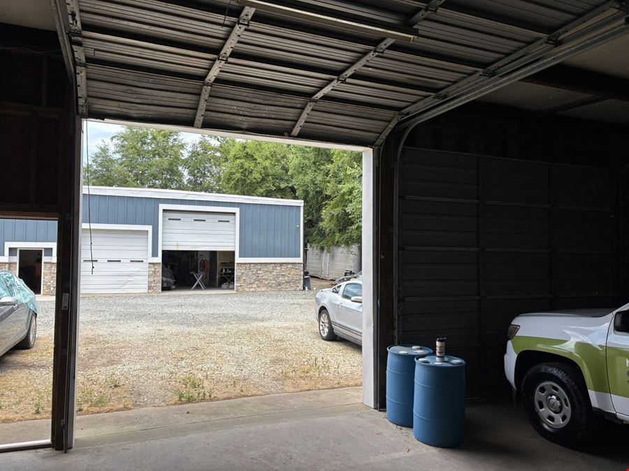 1015 Ellis Road
