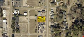 4,500 Sq. Ft. Building on N Robison Rd