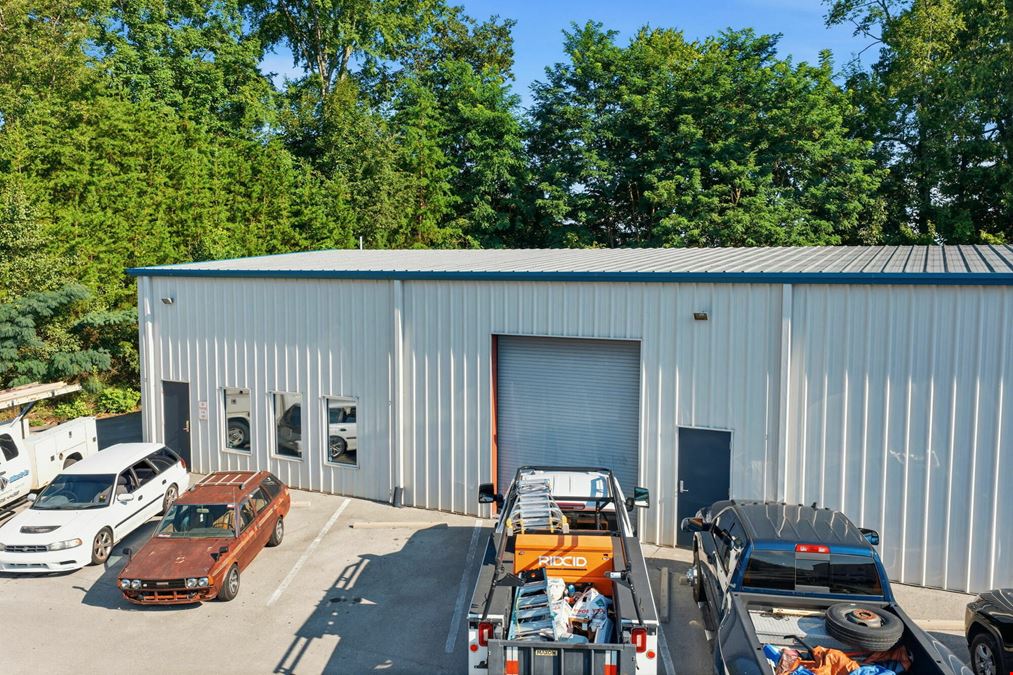 5,200 SF Climate-Controlled Warehouse/Flex Space – North Knoxville