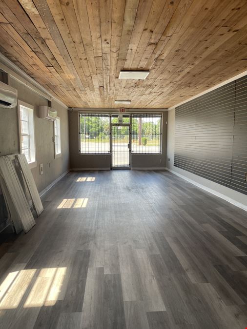 4113 Barrancas Ave | High-Visibility