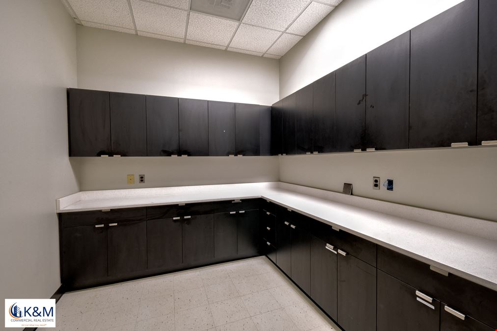 Park Meadow Dr. Office Complex