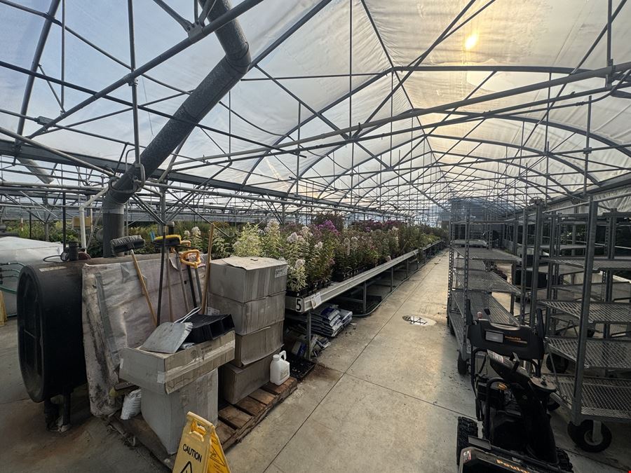 Retail/Warehouse Building