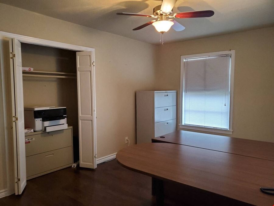 5605 George Bush Dr, Katy, TX 77493
