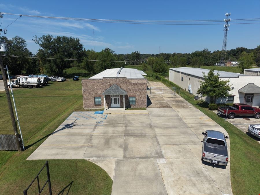 ±4,825 SF Industrial Facility For Sublease
