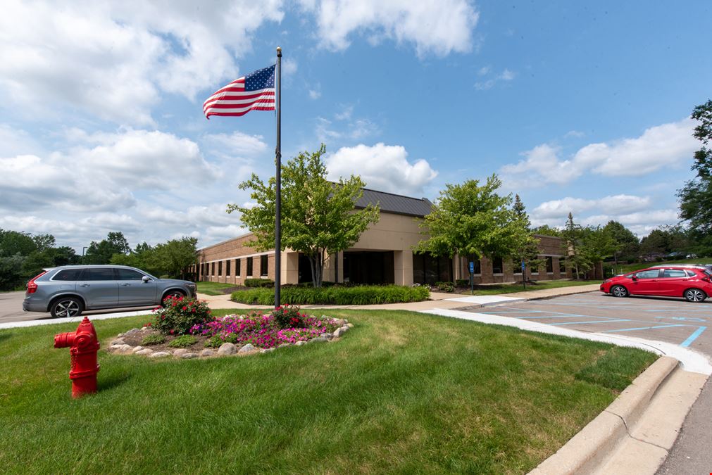 Courtyard Building - Valley Ranch Business Park