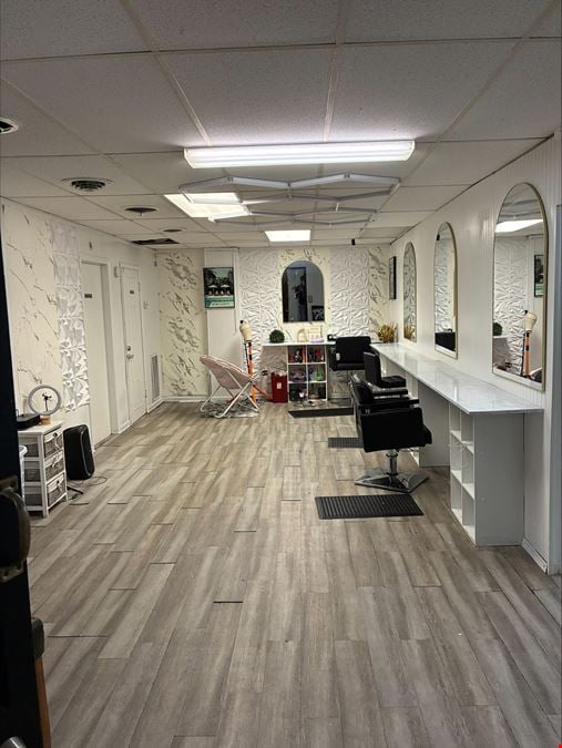 7512-7516 W Appleton Ave