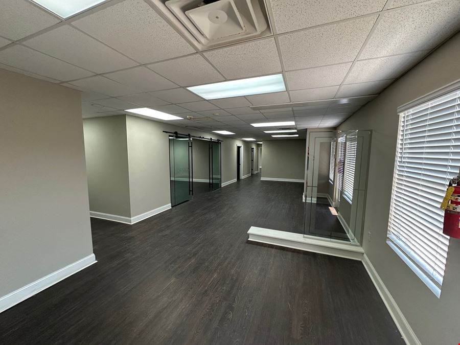 Class A Office / Warehouse / Showroom in Columbia County