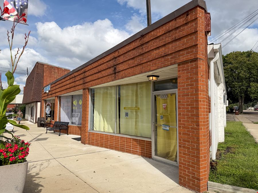 8000-8006 Blue Ash Road