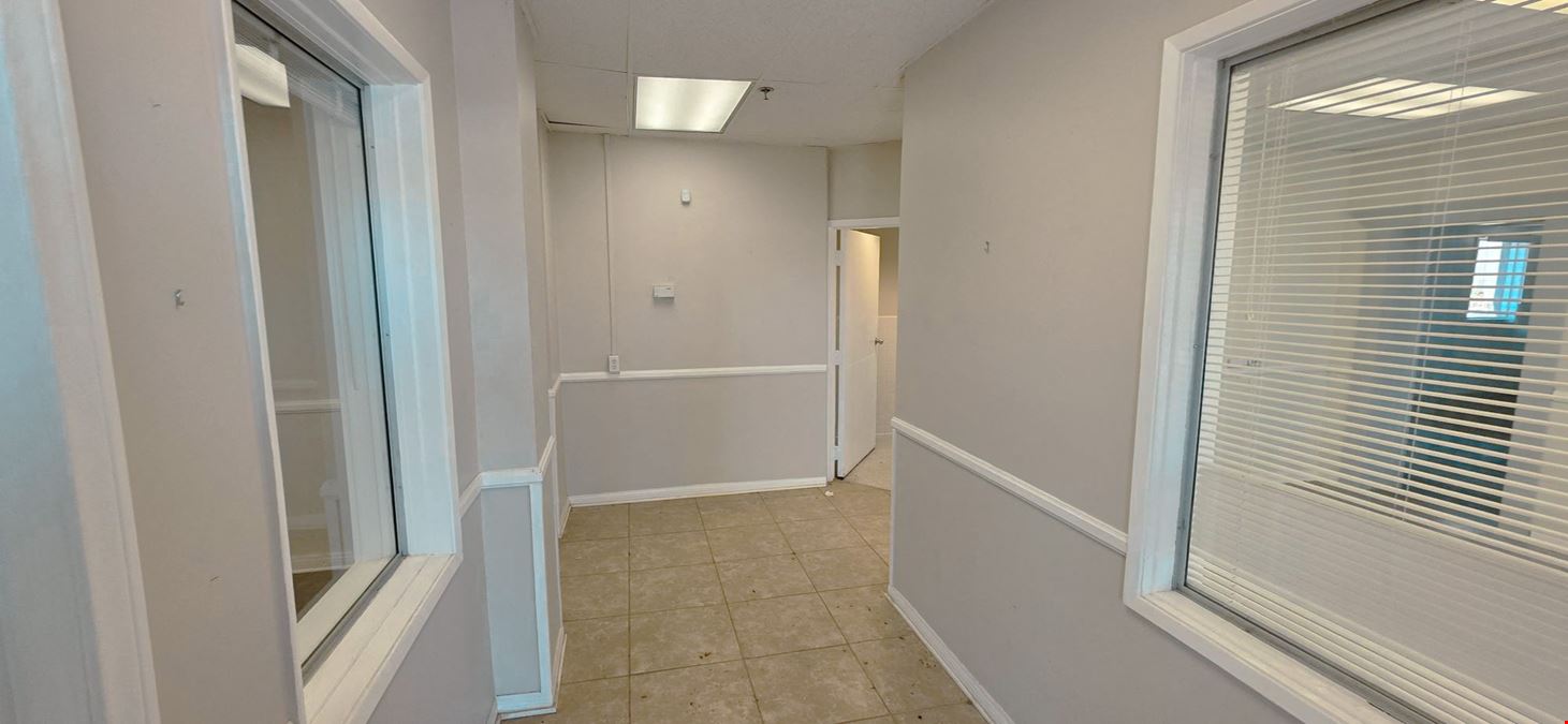 20600 US HWY 18 Suite 108 & 109